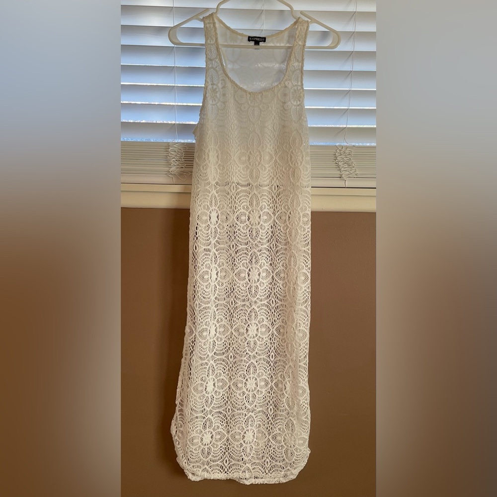 White lace dress